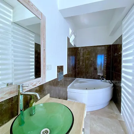 Akdenizvillas * קס